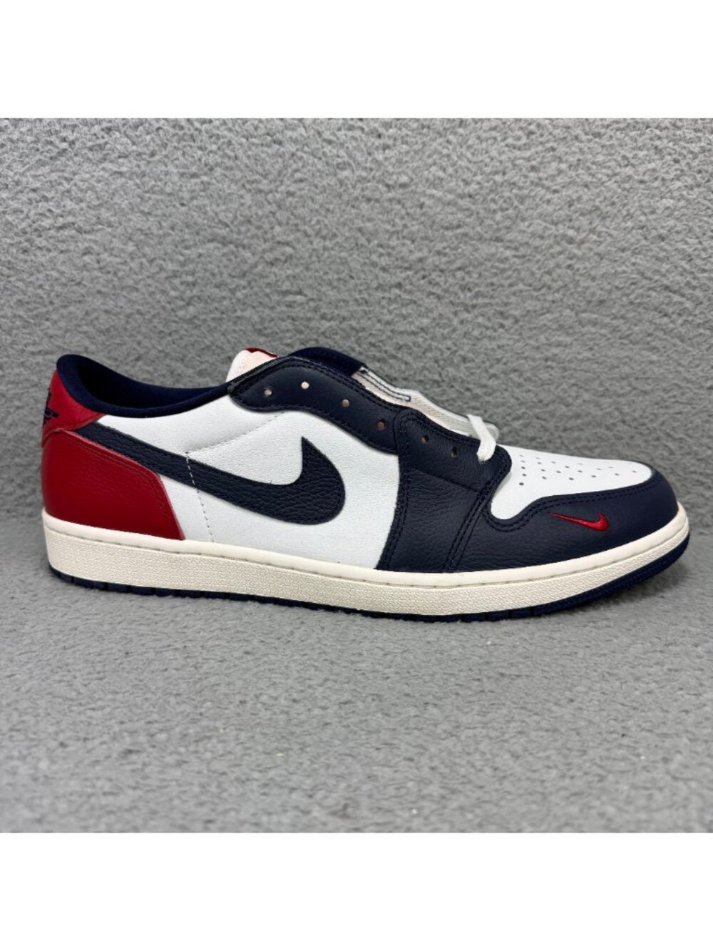 Jordan 1 Low Mens 14 Shoes Howard University Nike Air Retro OG 2024 Sneakers - Picture 3 of 10